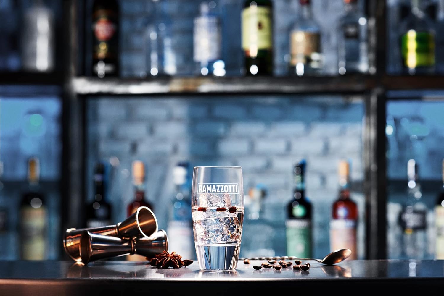 ramazzotti-sambuca-lik-r-0-7-l-anislik-r-38 image 3