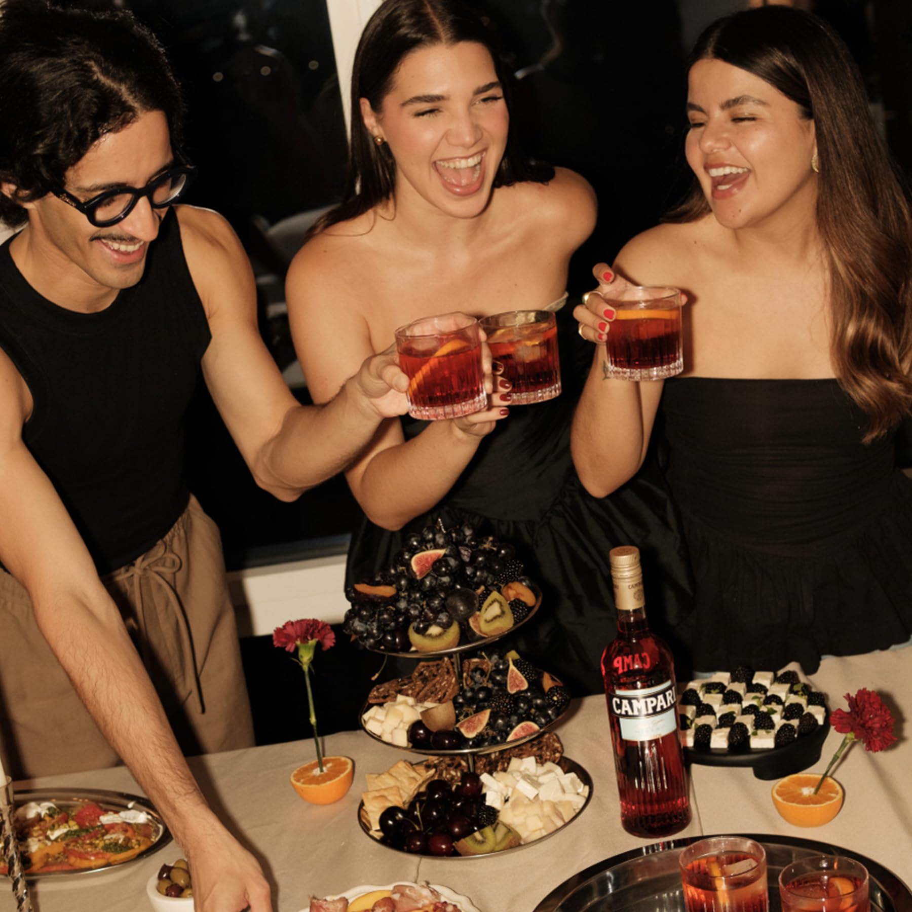 campari-negroni-bundle-cocktail-set-3-flaschen-mit-gin-vermouth image 4